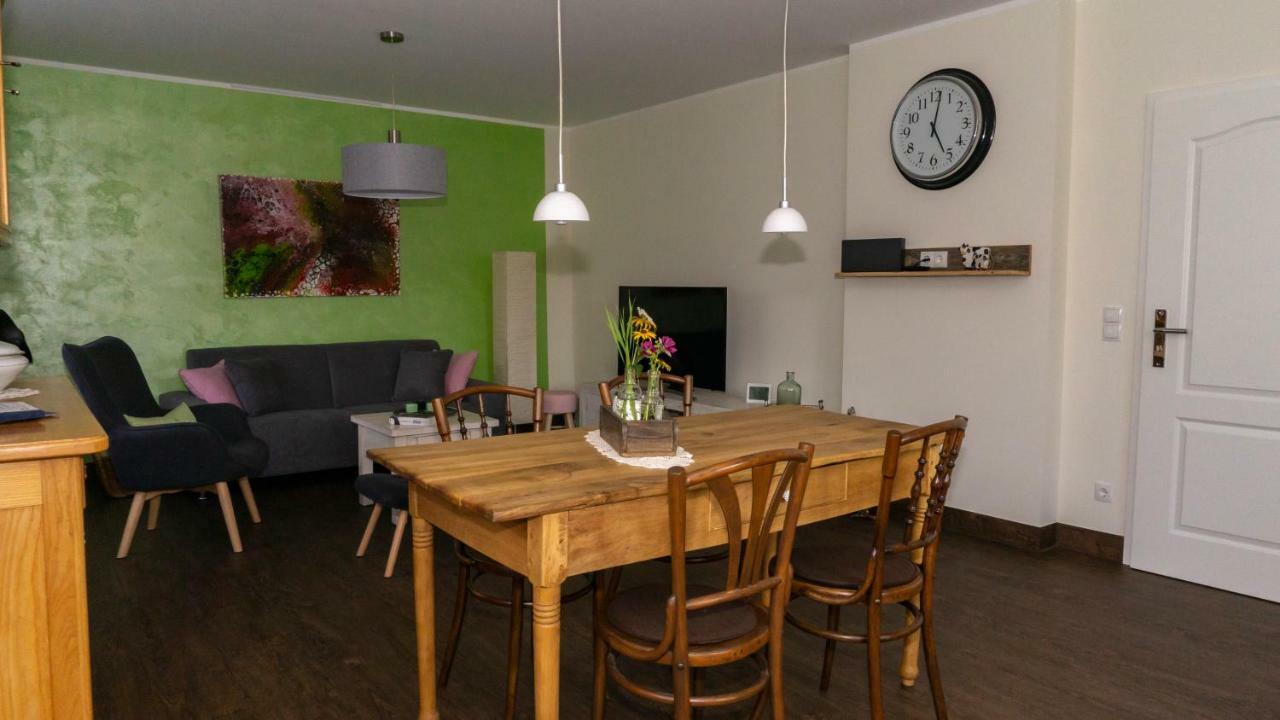 Ferienhaus Alte Schule Volkesfeld Εξωτερικό φωτογραφία